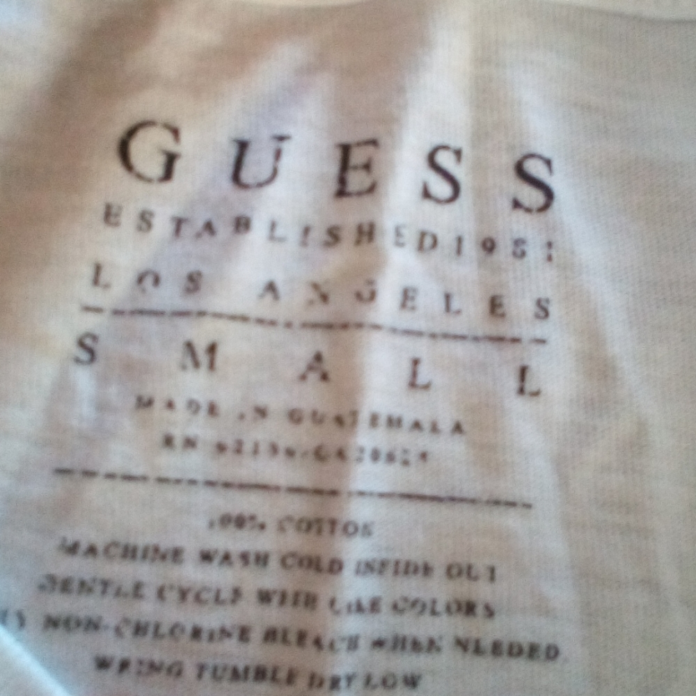 Guess t-shirt - Picture 4 of 5